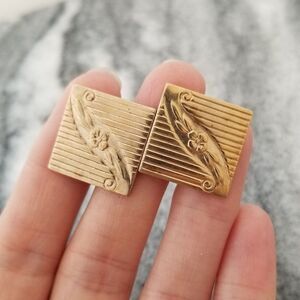 Vintage Gold Tone Square Floral Retro Cufflinks, Unsigned, Estate